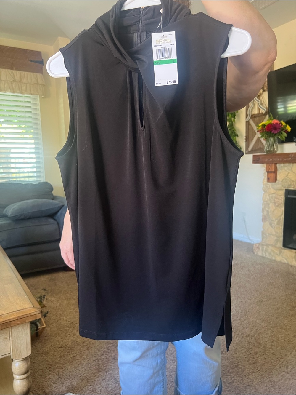 Michael Kors sleeveless top L